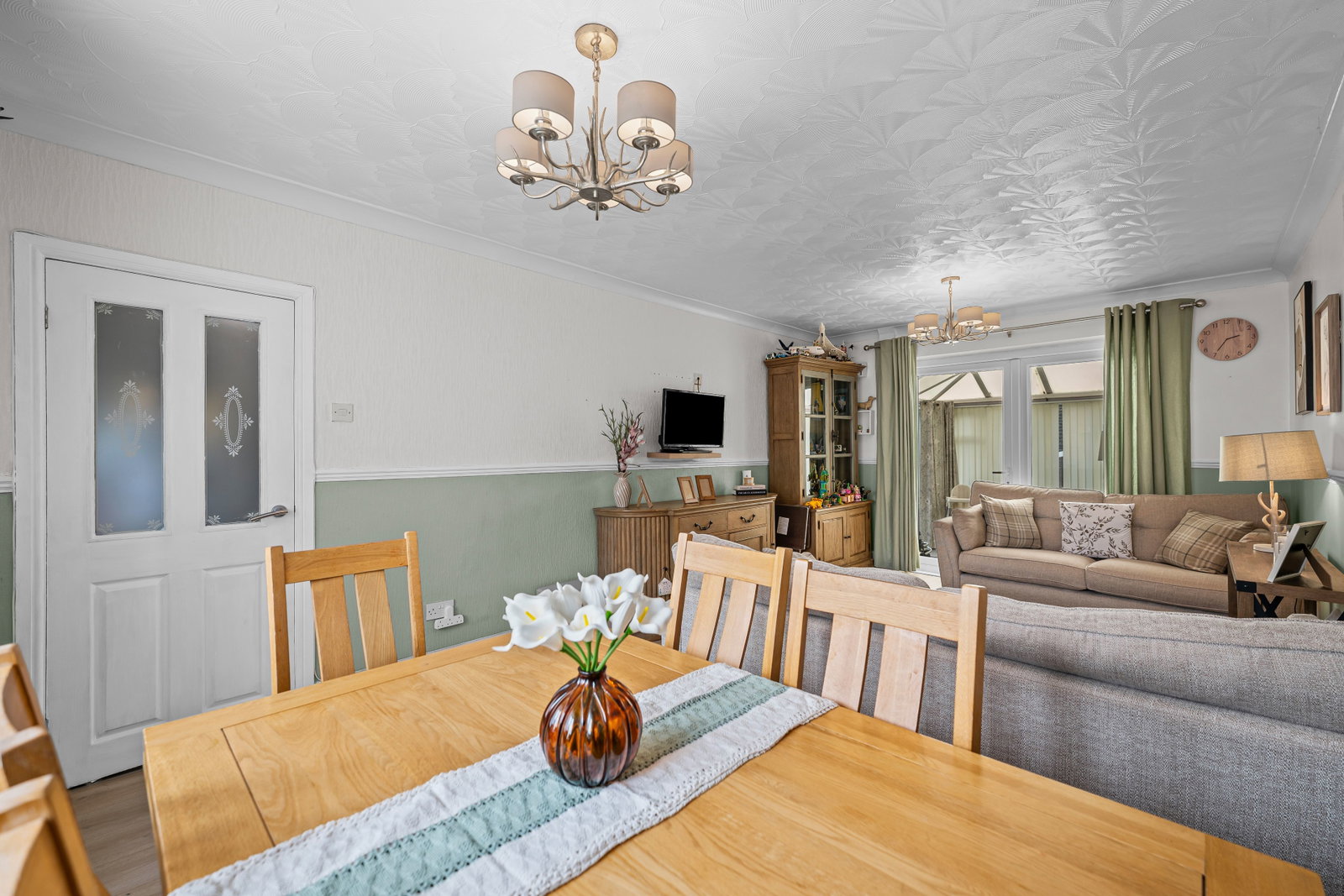 Semi Detached House in Barnsley