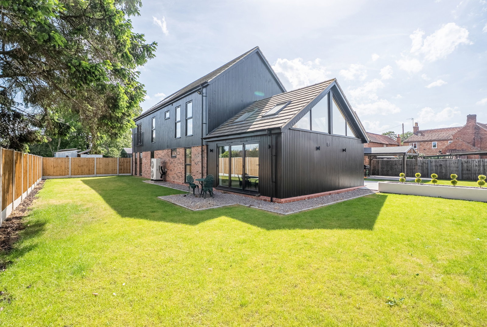 Detached House in Newark
