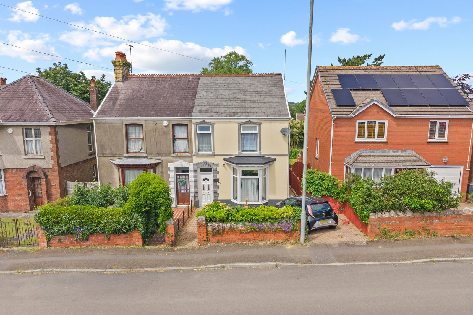 Semi Detached House in Swansea