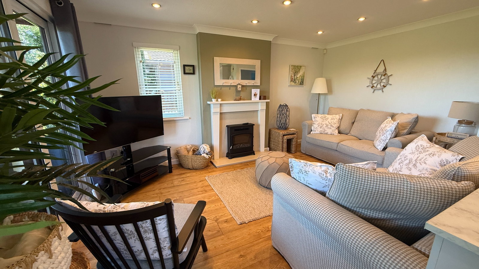 Lodge for sale in Modbury, The Thatches Holiday Park, Modbury, 591 m²