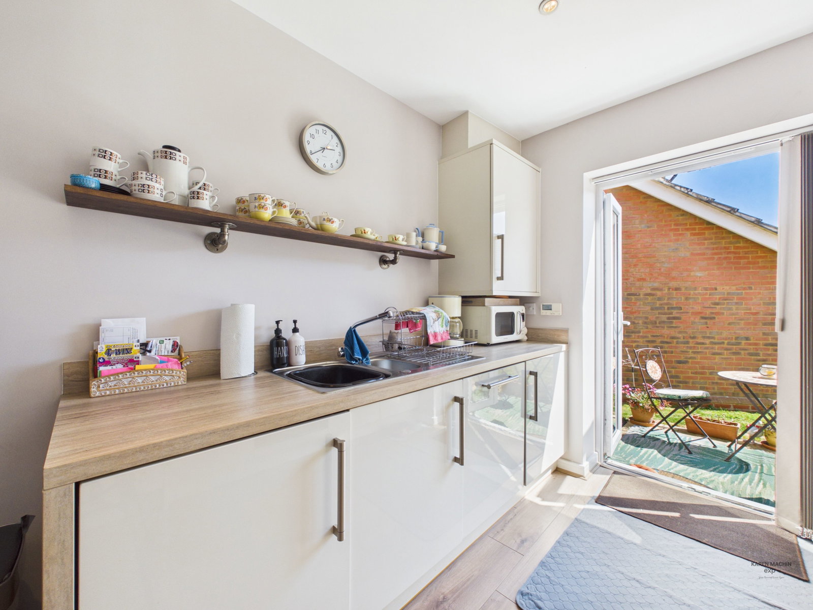 Semi Detached House in Rochester