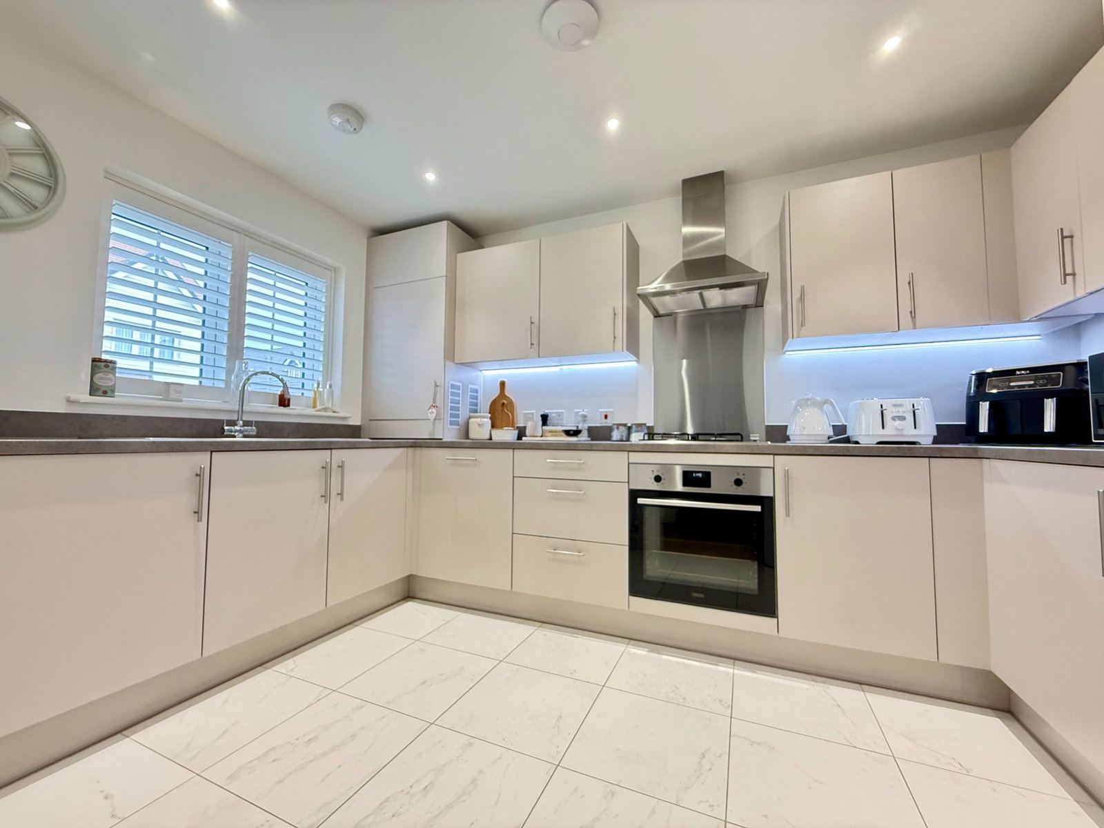 Semi Detached House in Kent