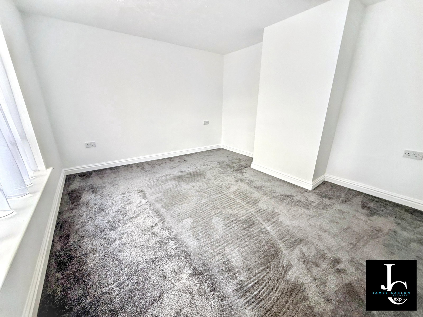 Semi Detached House in Telford