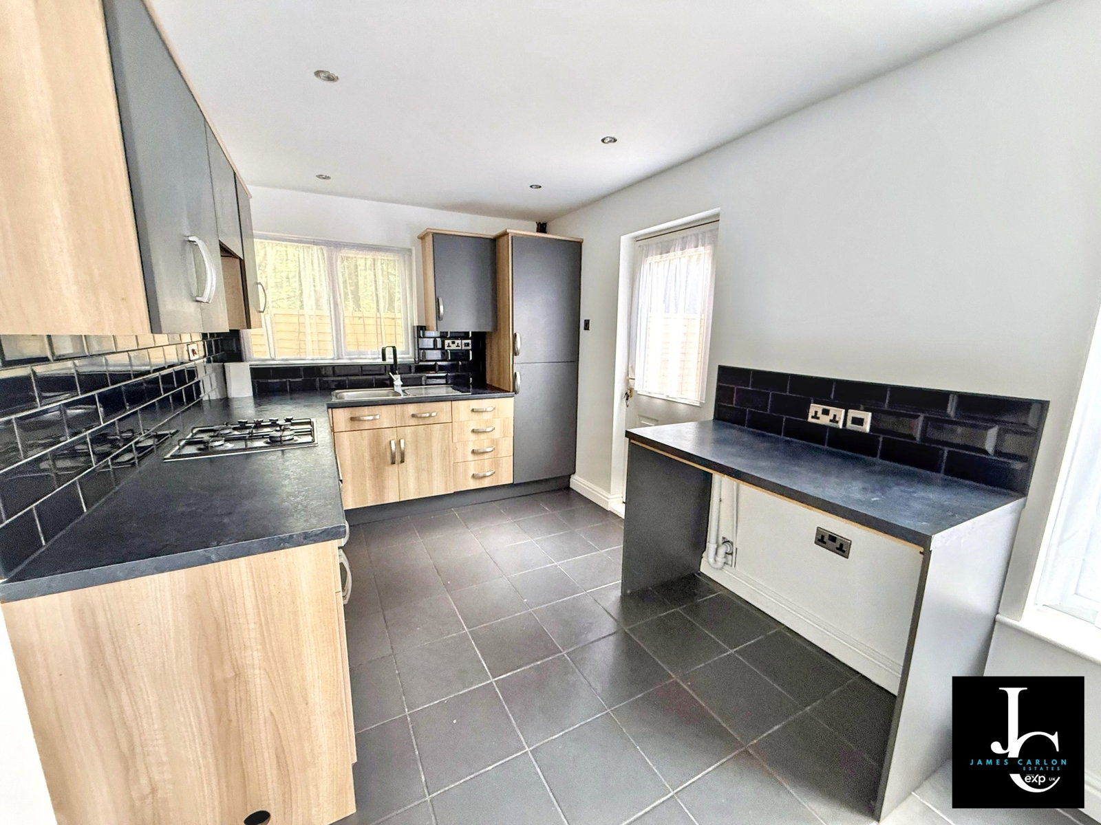 Semi Detached House in Telford