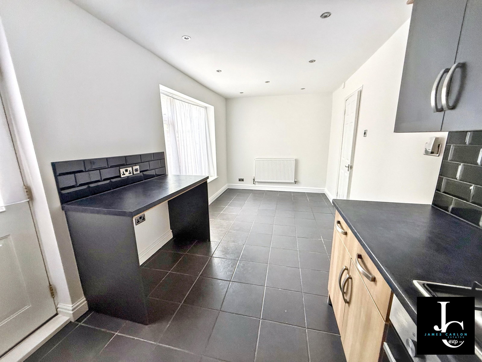Semi Detached House in Telford