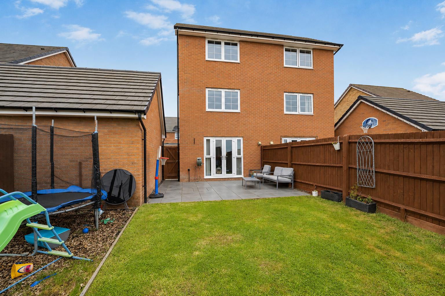 Semi Detached House in Grantham 2