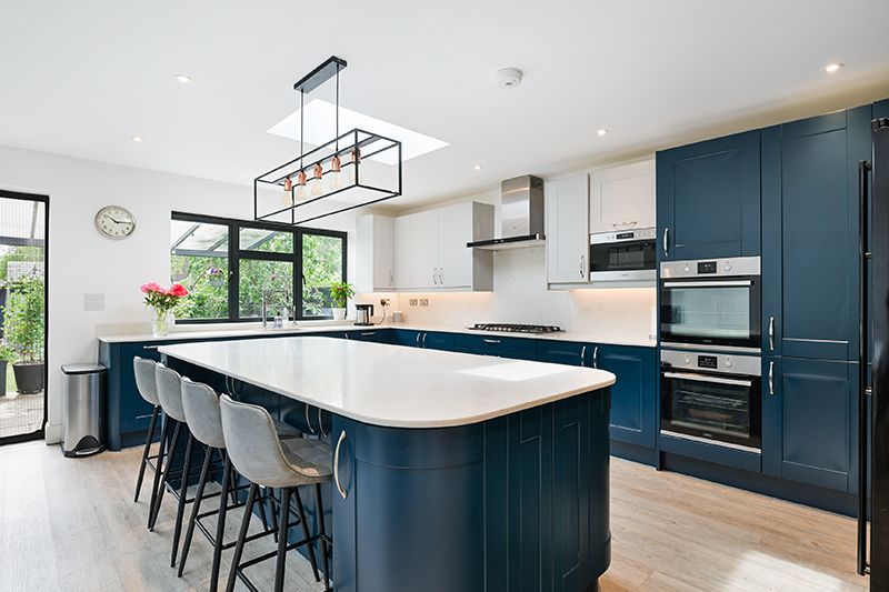Semi Detached House in Stoneleigh