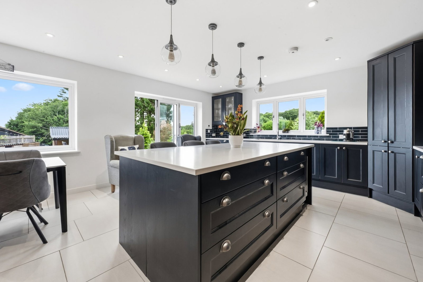 Detached House in Ashford