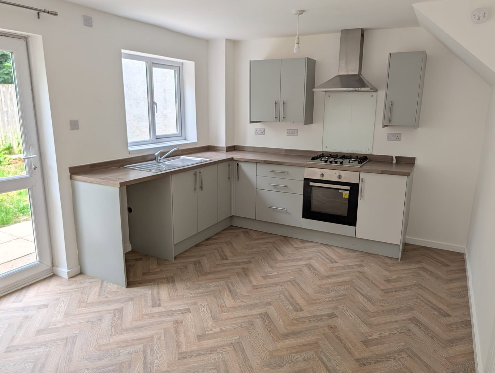 Semi Detached House in Par