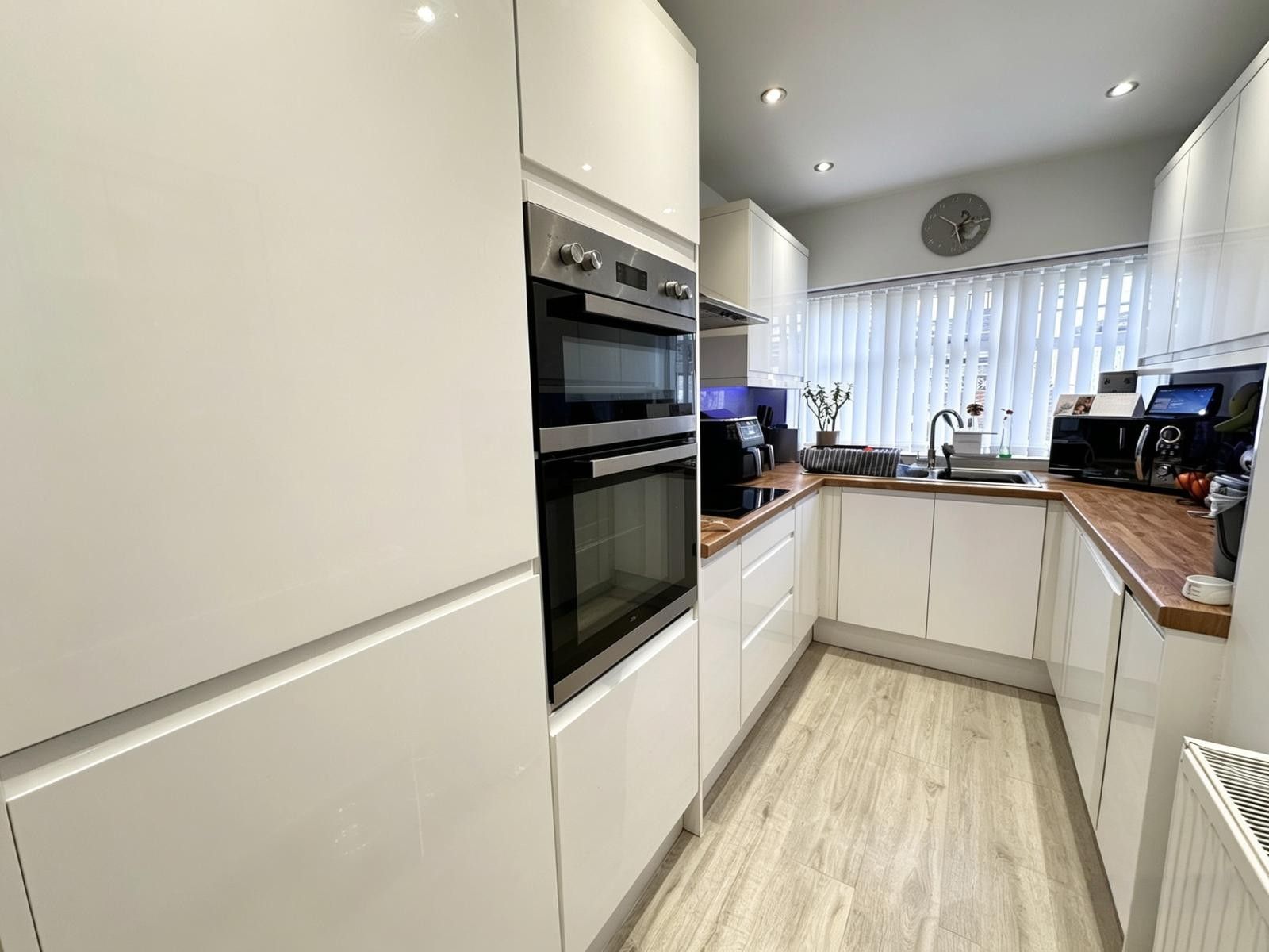 Semi Detached House in Dudley