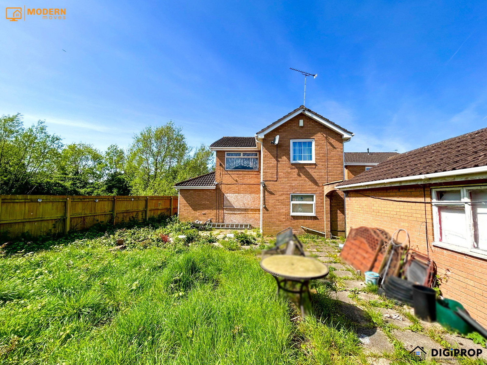 Detached House in Newport