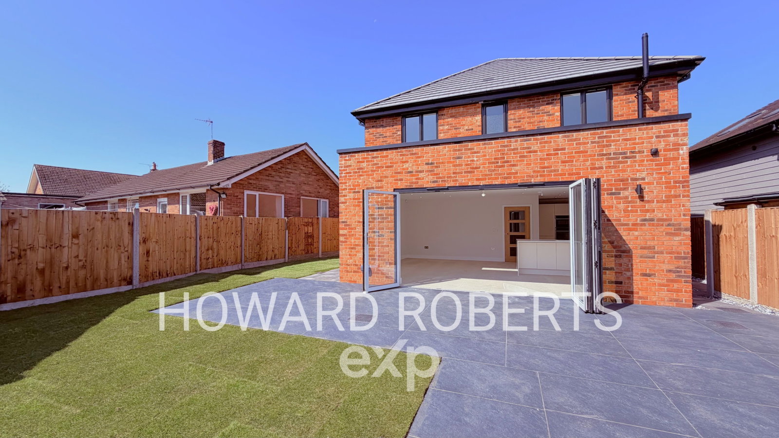 Detached House for sale in Preston, Liverpool Road, Longton Area, PR4, 1464 m²