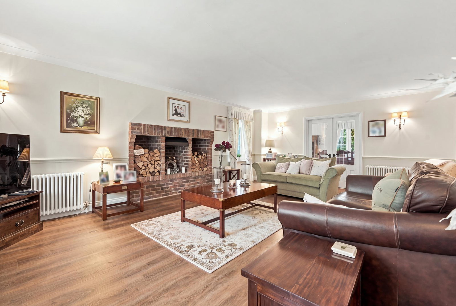 Detached House for sale in Billericay, Norsey Road, Billericay, CM11, 3353 m²