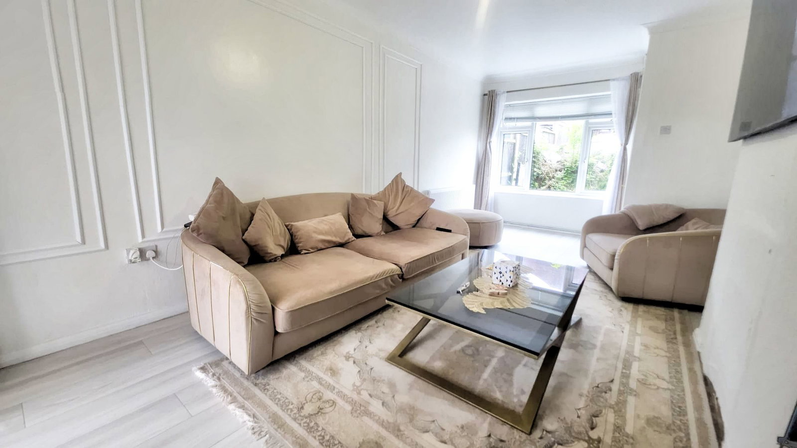 Semi Detached House in Stoke-on-trent