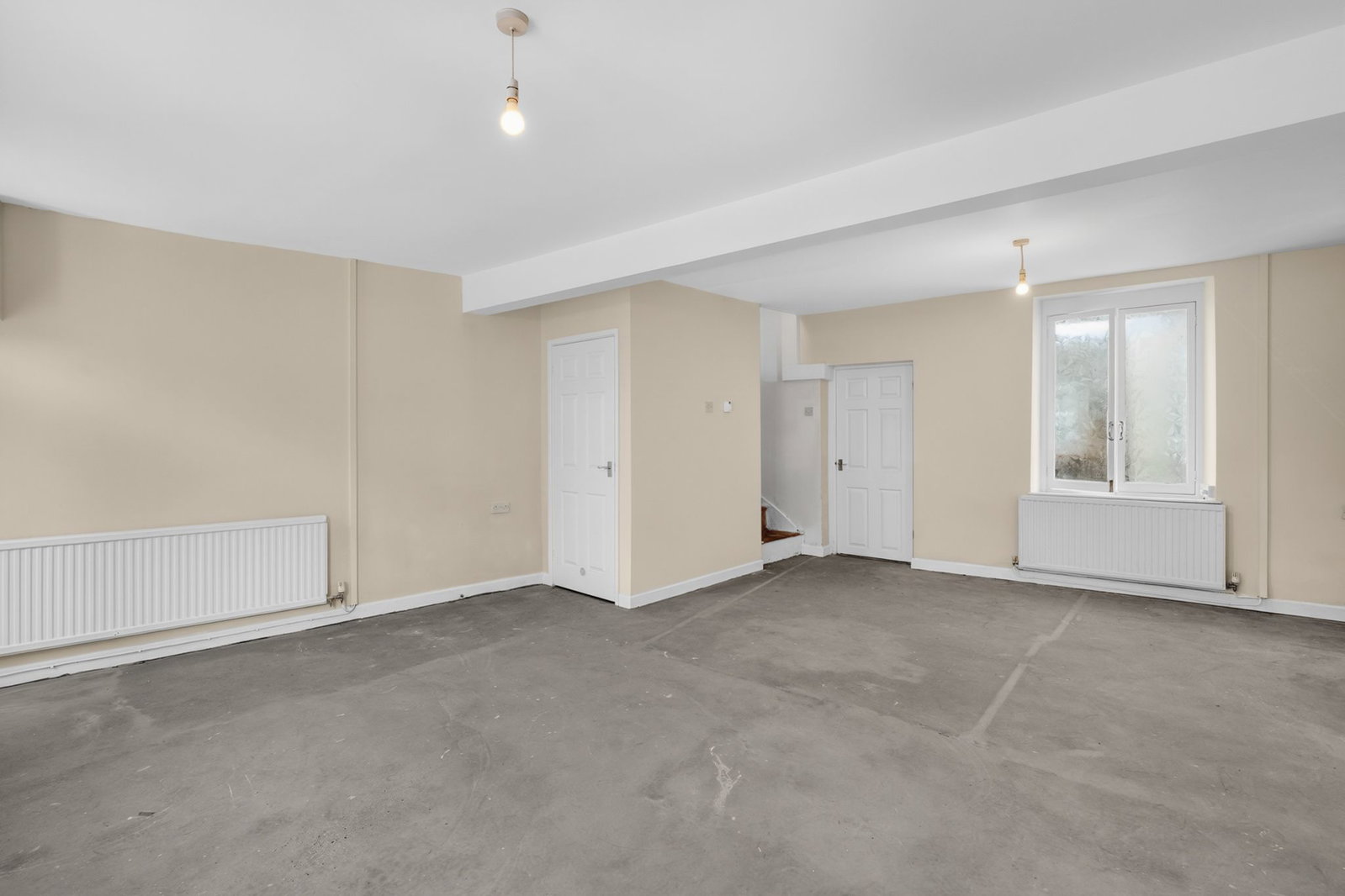 Terraced House in Pontypool