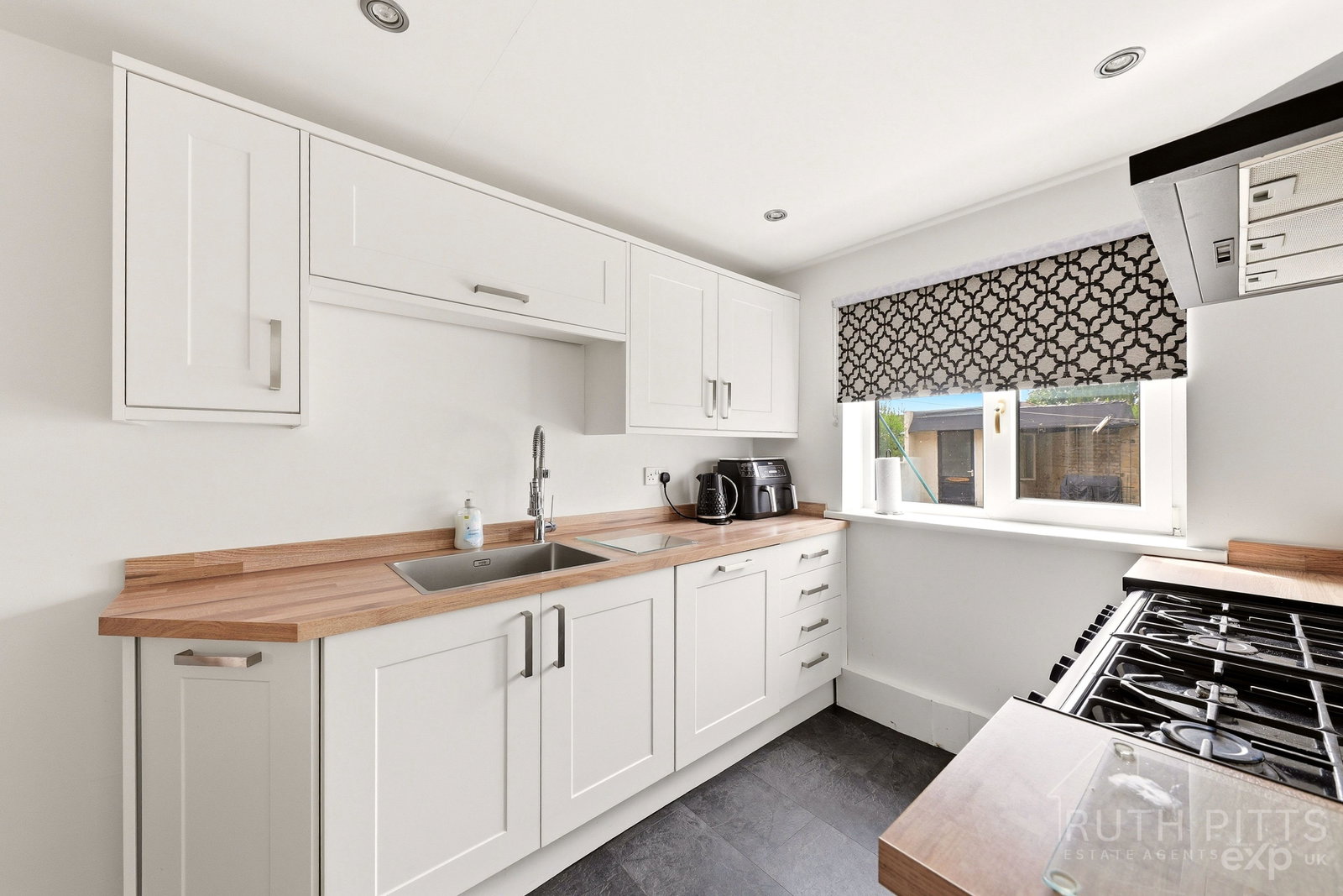 Semi Detached House in Pontefract