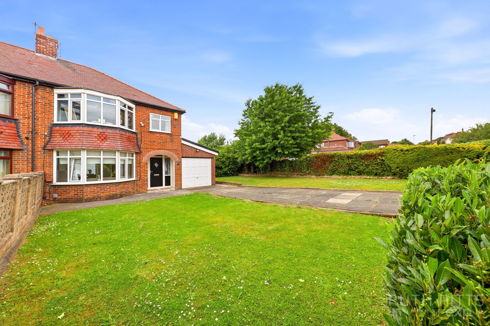 Semi Detached House in Pontefract