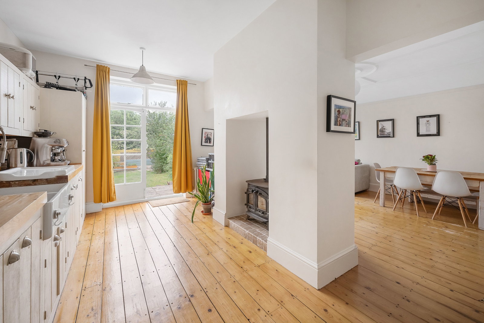 Semi Detached House in London