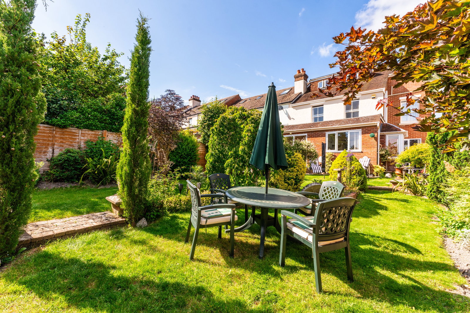 Semi Detached House for sale in Salisbury, Bouverie Avenue, Salisbury, SP2, 1618 m²