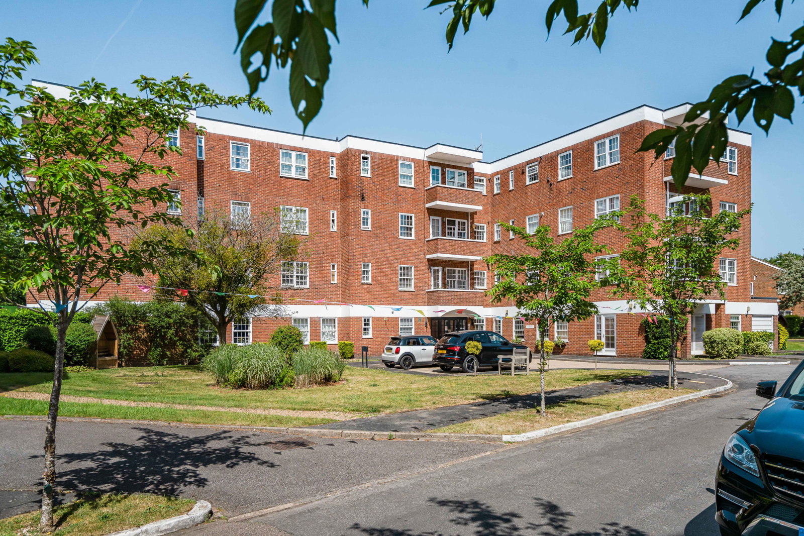 Apartment in Gerrards Cross