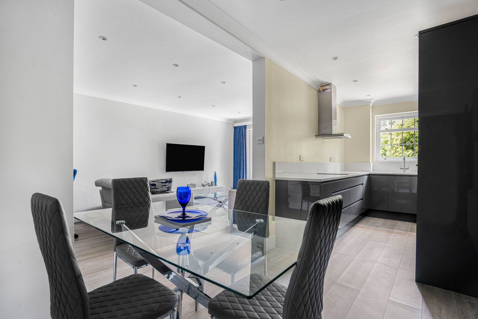 Apartment in Gerrards Cross
