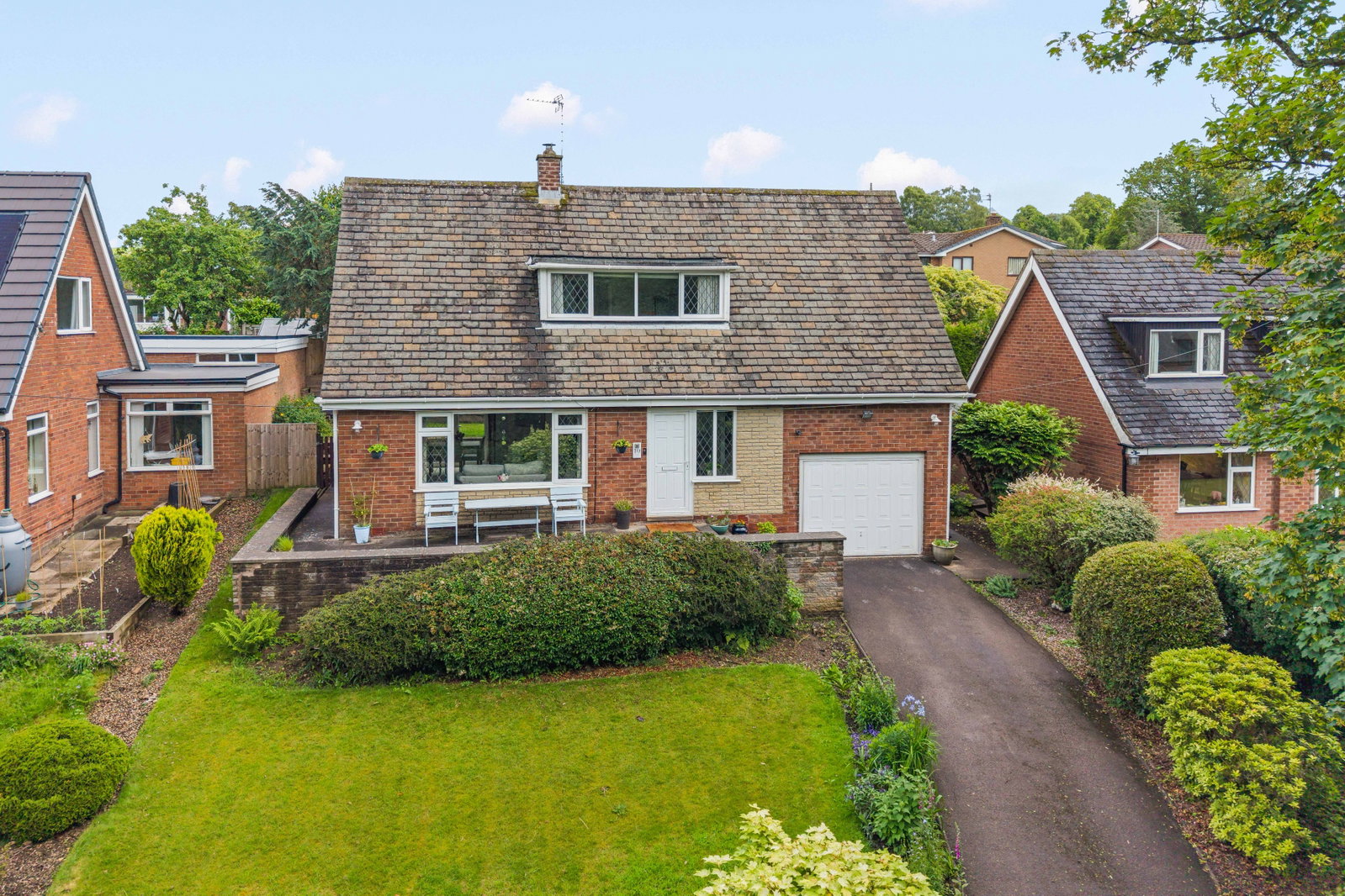 Detached House in Macclesfield