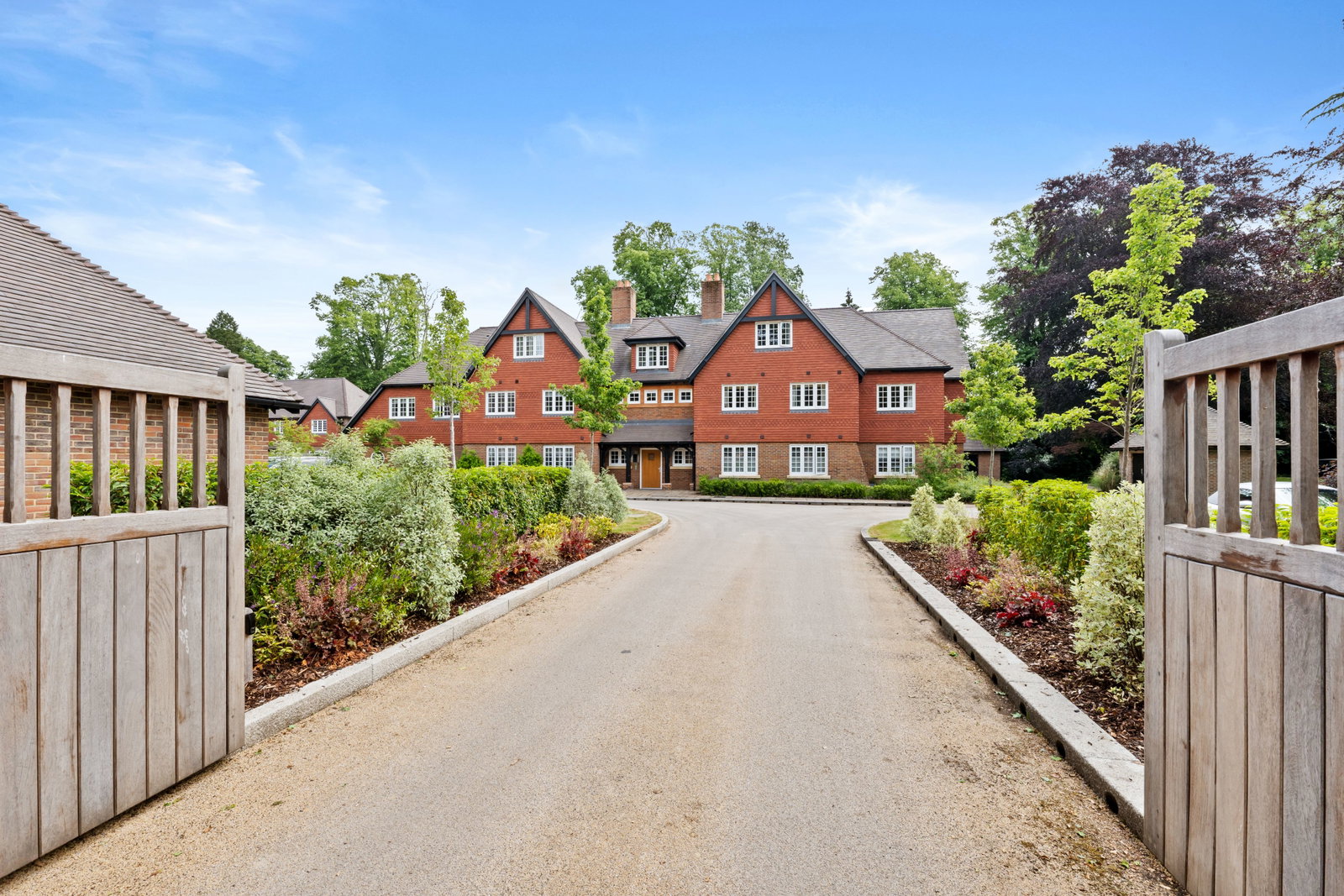 Apartment in Tadworth