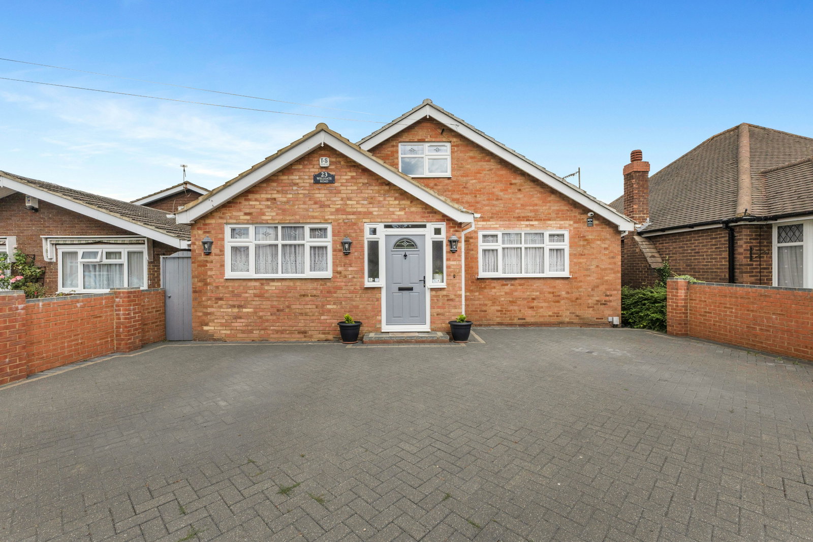 Bungalow in Luton