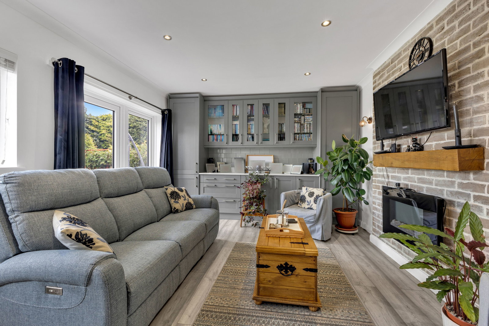 Bungalow in Luton