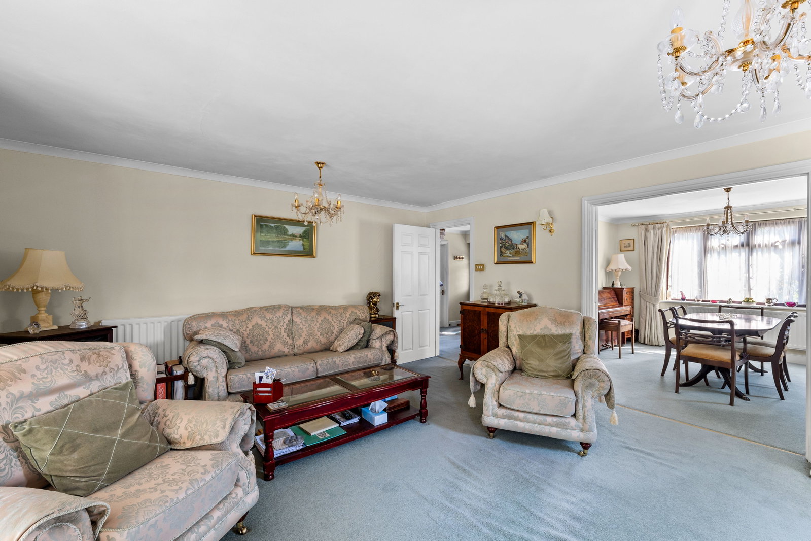 Detached House in Tadworth