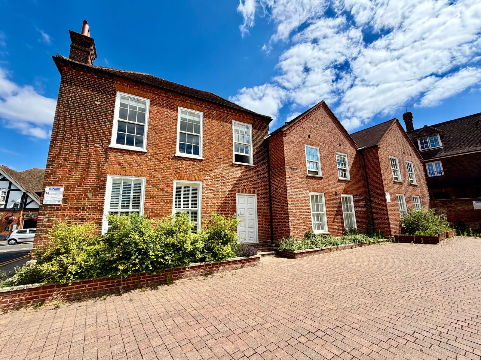 Flat in Bushey