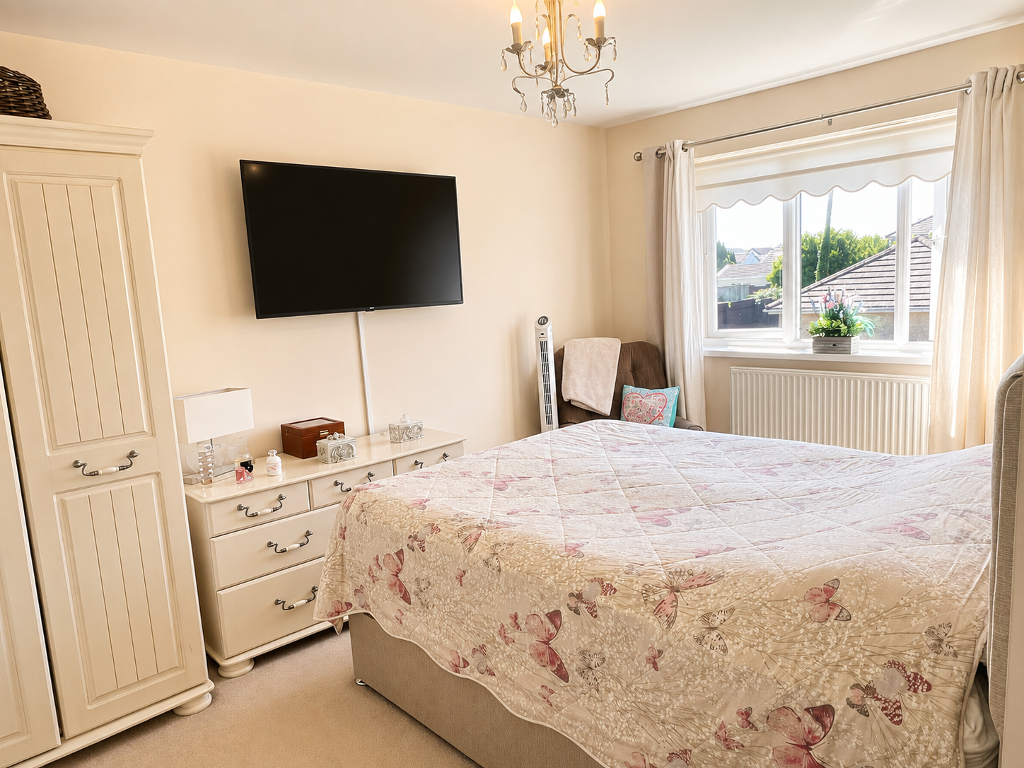 Semi Detached House in Swansea