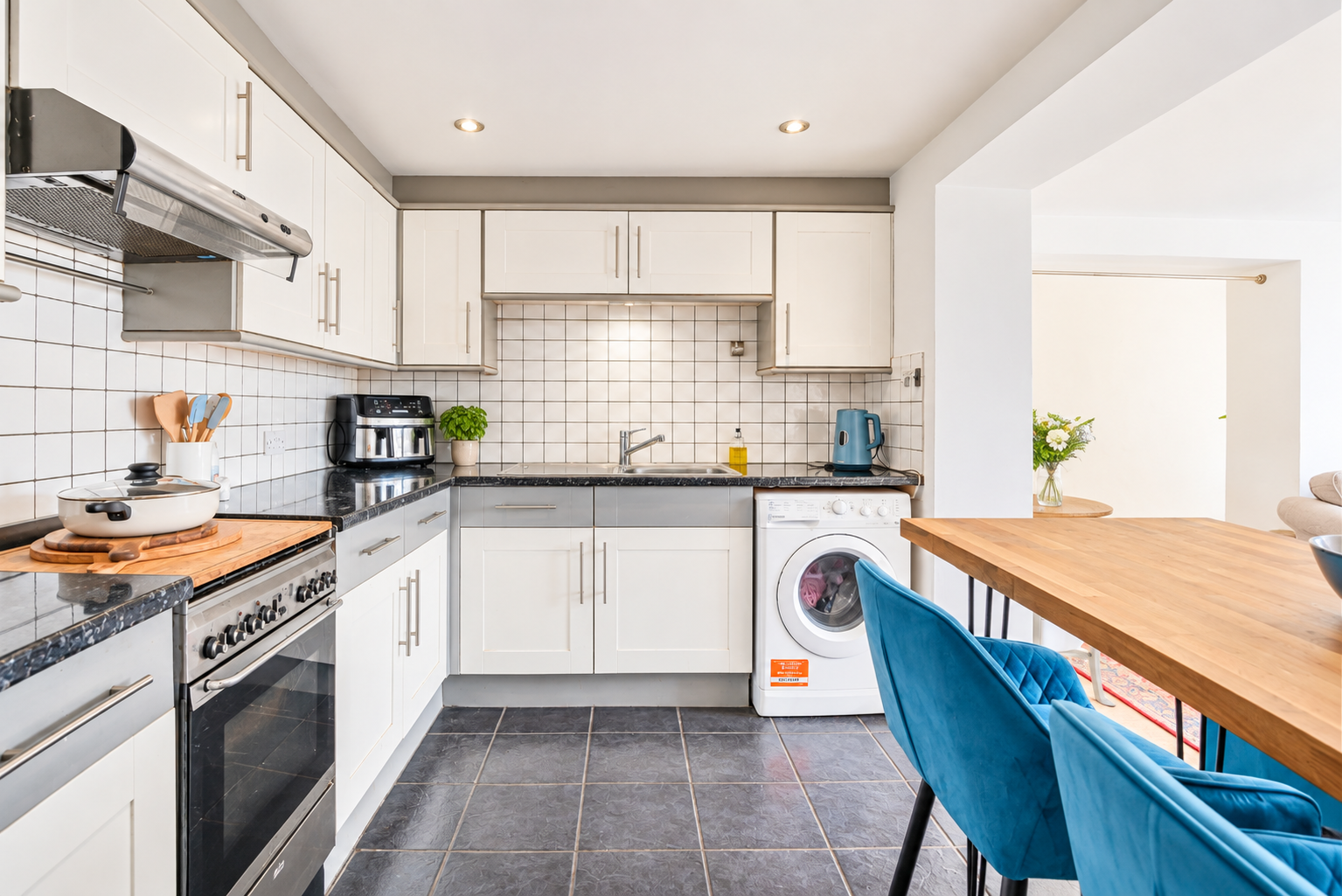 Apartment for sale in Cheltenham, Grosvenor Place South, Cheltenham, GL52, 663 m²