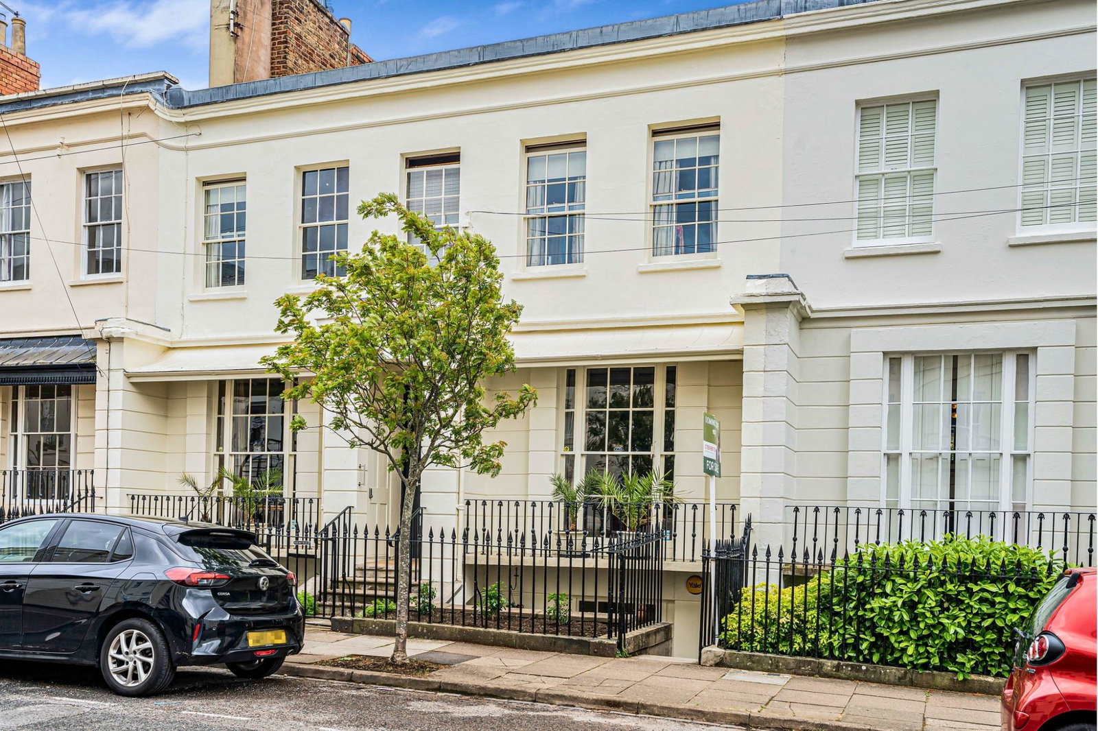 Apartment in Cheltenham