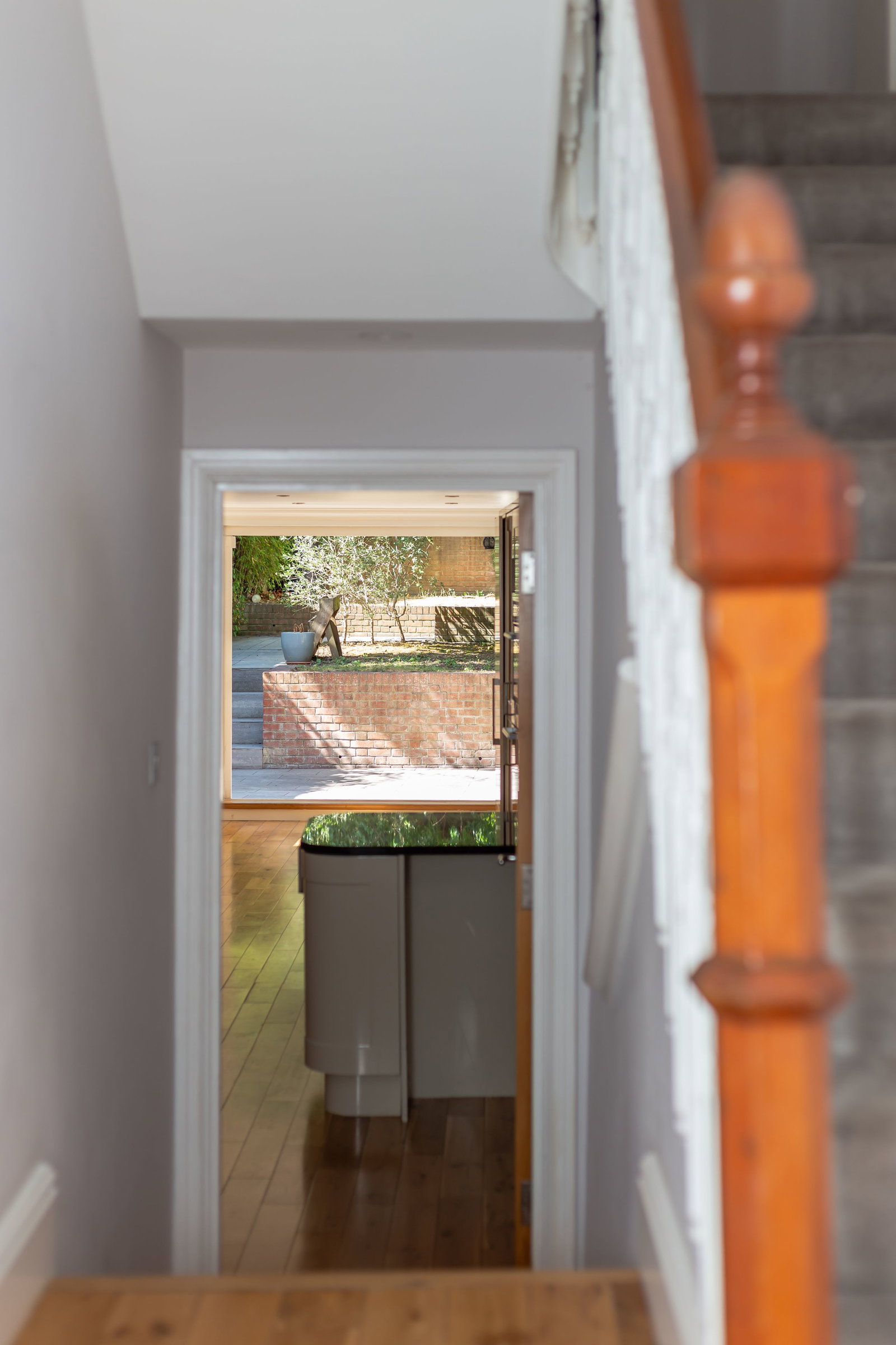 Terraced House for sale in London, Hillfield Road, West Hampstead, London, NW6, 2670 m²
