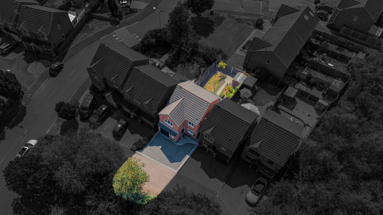 Detached House in Dudley 2