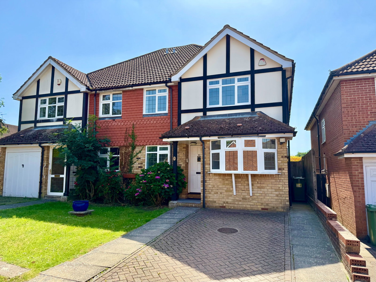 Semi Detached House in Bushey