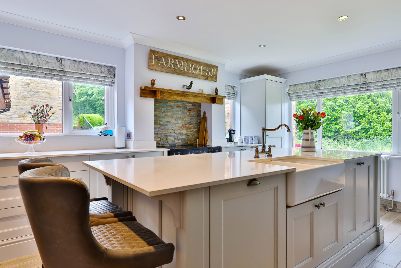 Bungalow in York 3