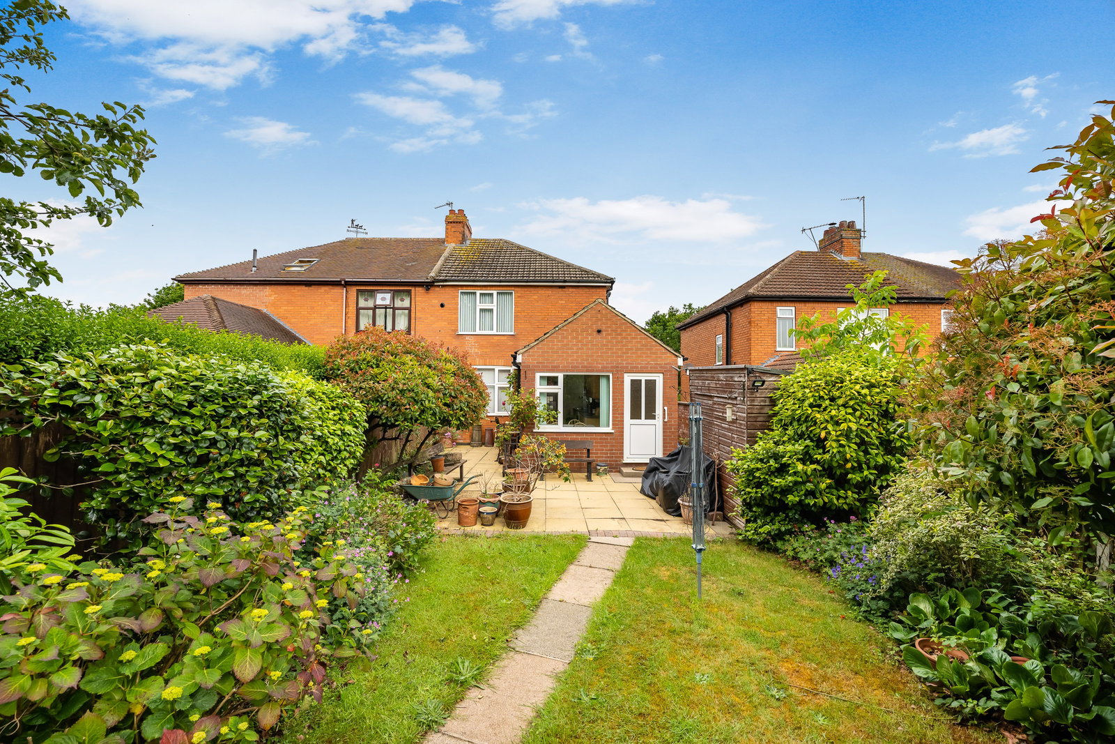 Semi Detached House in Grantham
