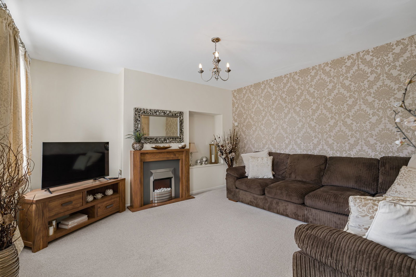 Semi Detached House in Stonehouse