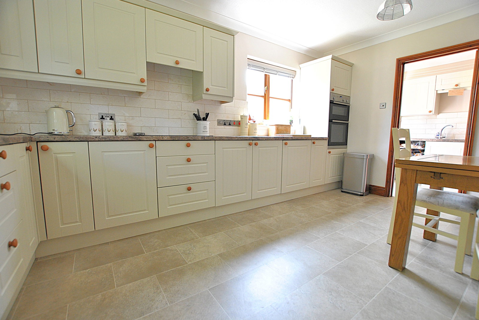 Detached House in Newmarket 4