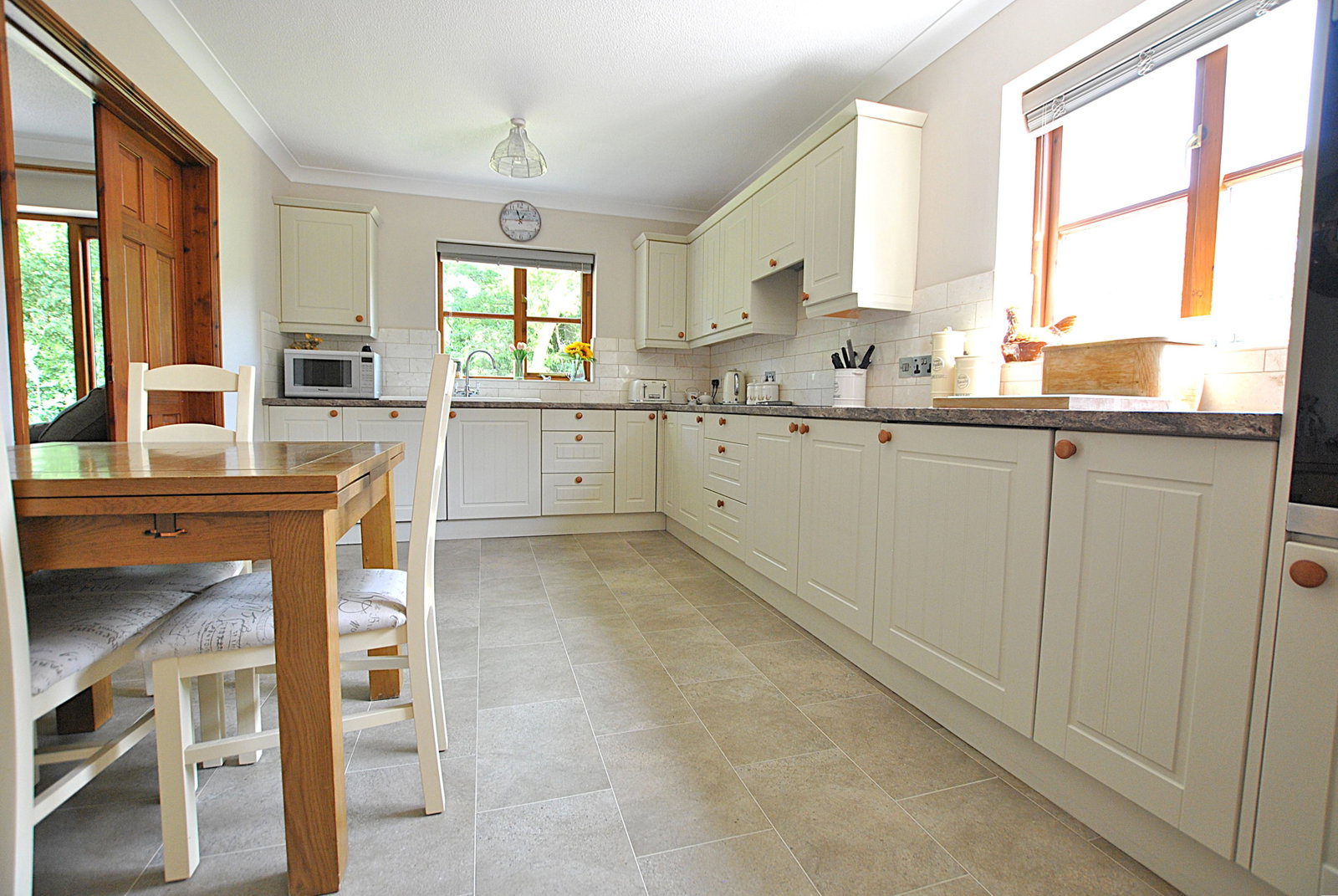 Detached House in Newmarket 5