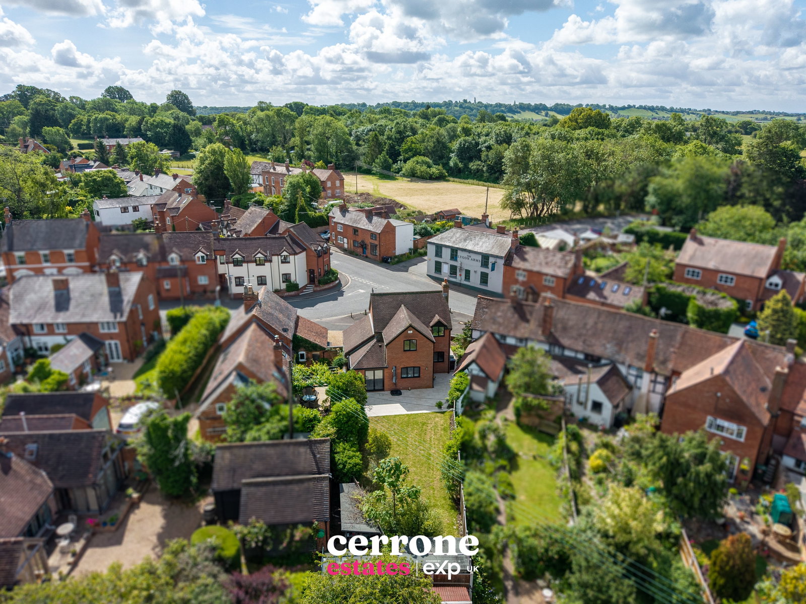 Detached House in Redditch