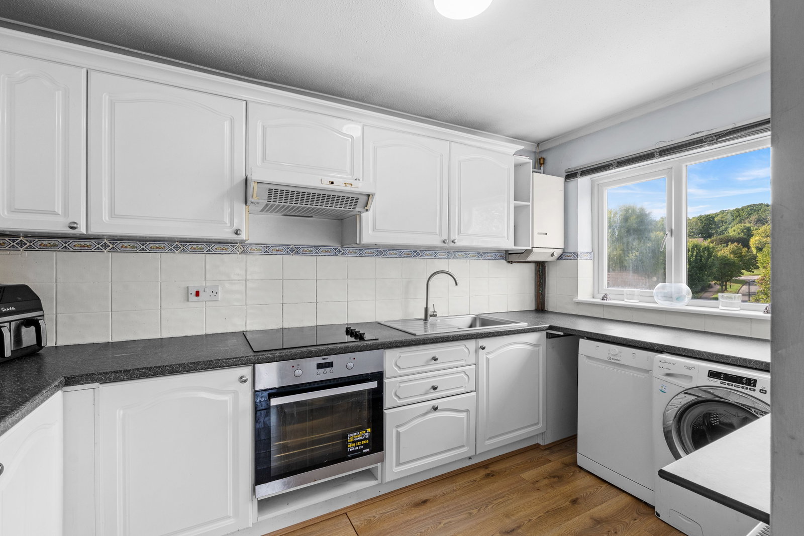 Maisonette for sale in Croydon, Linton Glade, Croydon, CR0 9LY, 911 m²