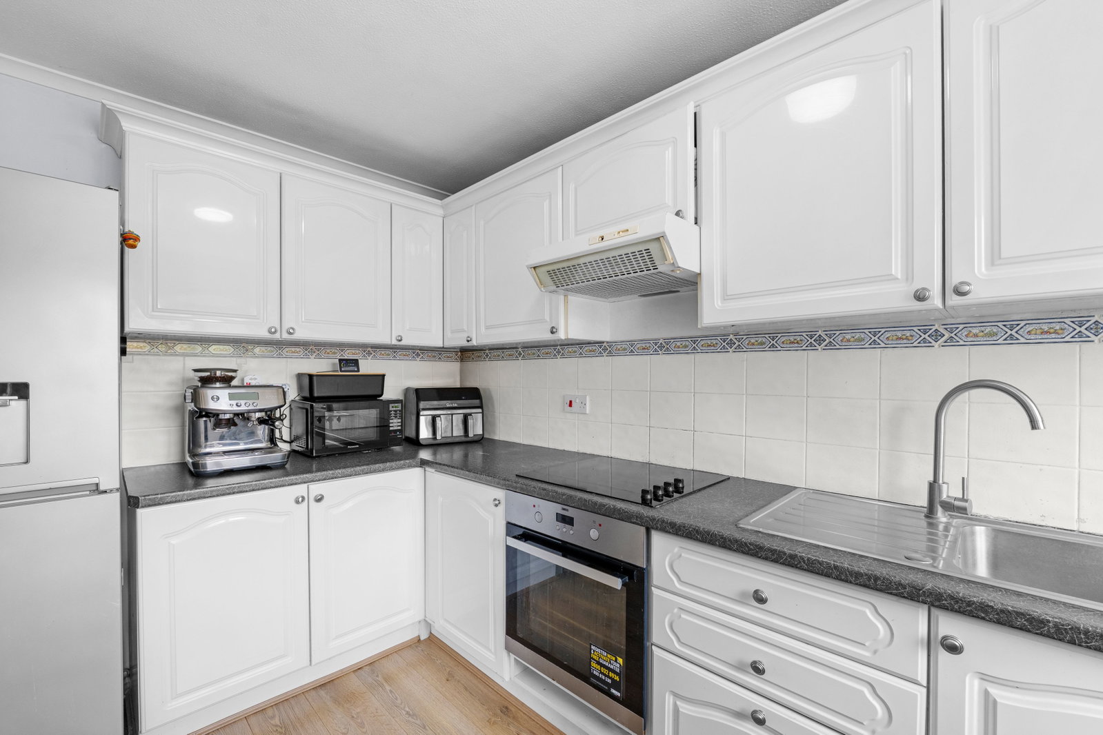 Maisonette for sale in Croydon, Linton Glade, Croydon, CR0 9LY, 911 m²