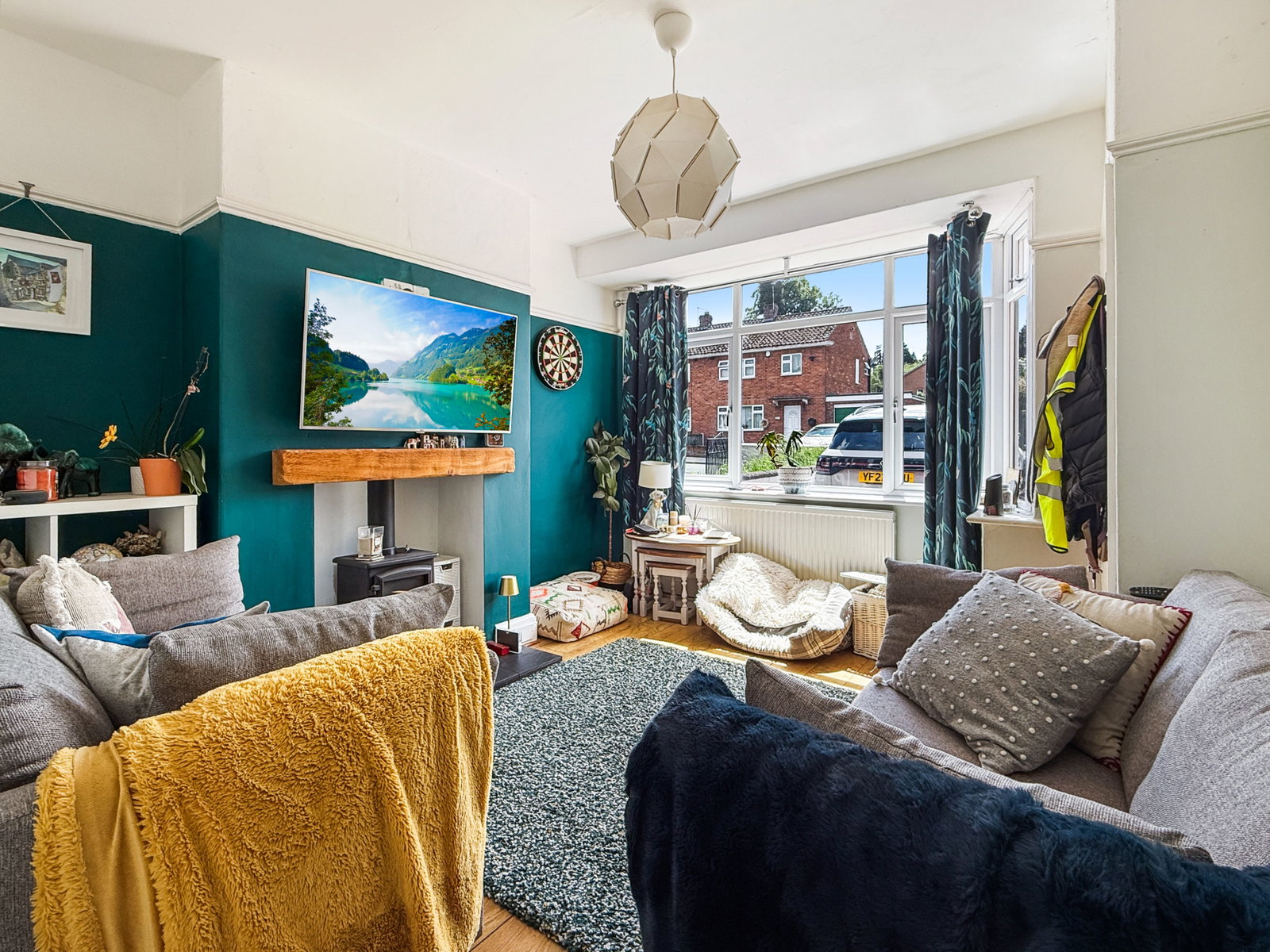 Semi Detached House in Telford