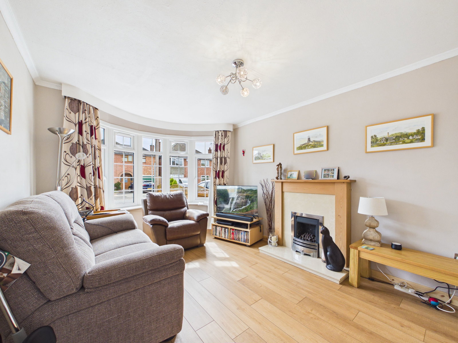Detached House in Newport