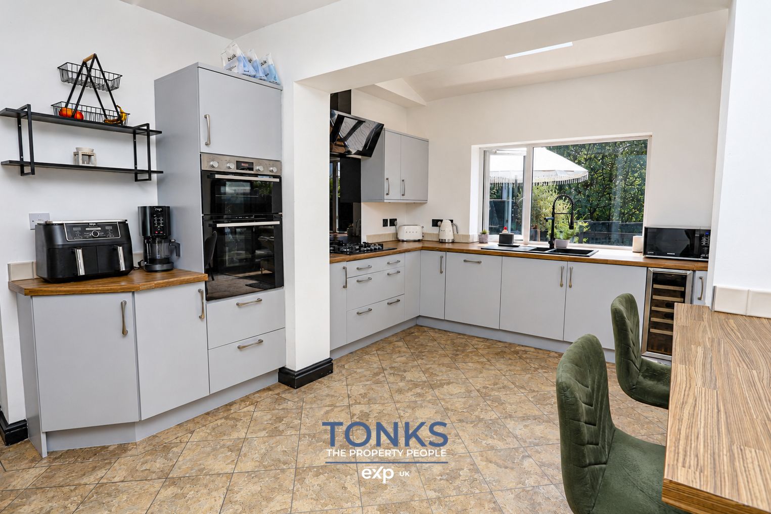 Detached House in Cradley Heath