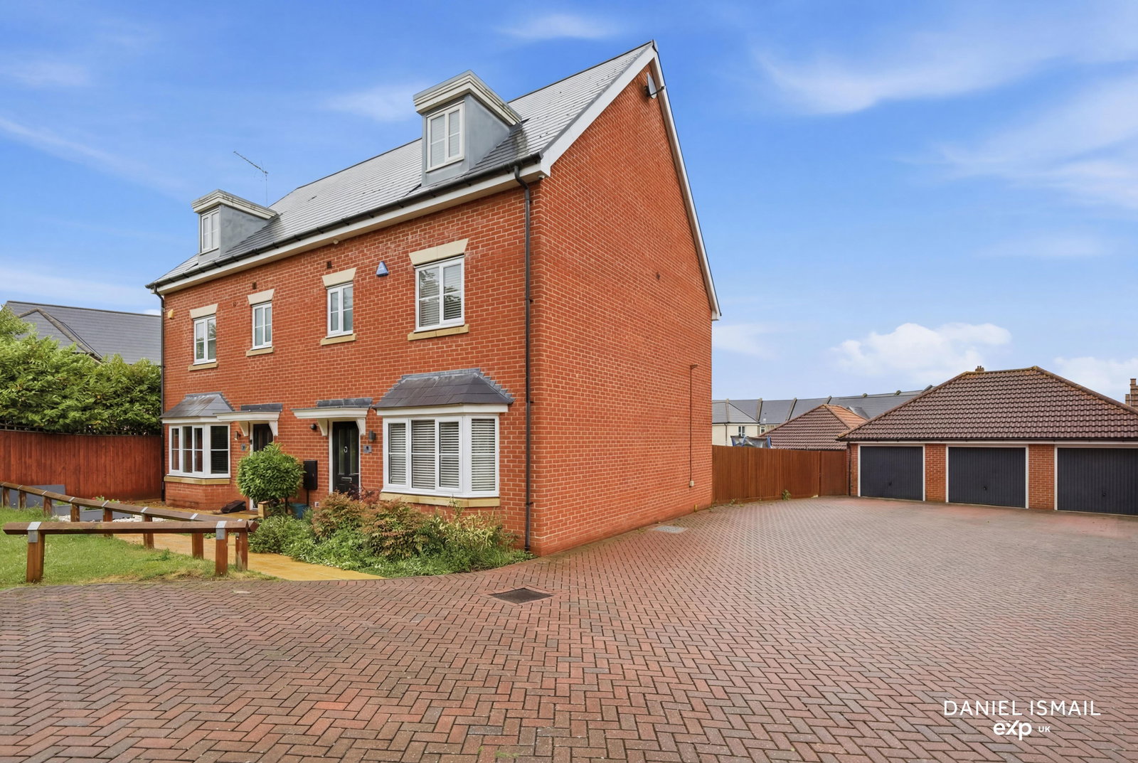 Semi Detached House in Basildon