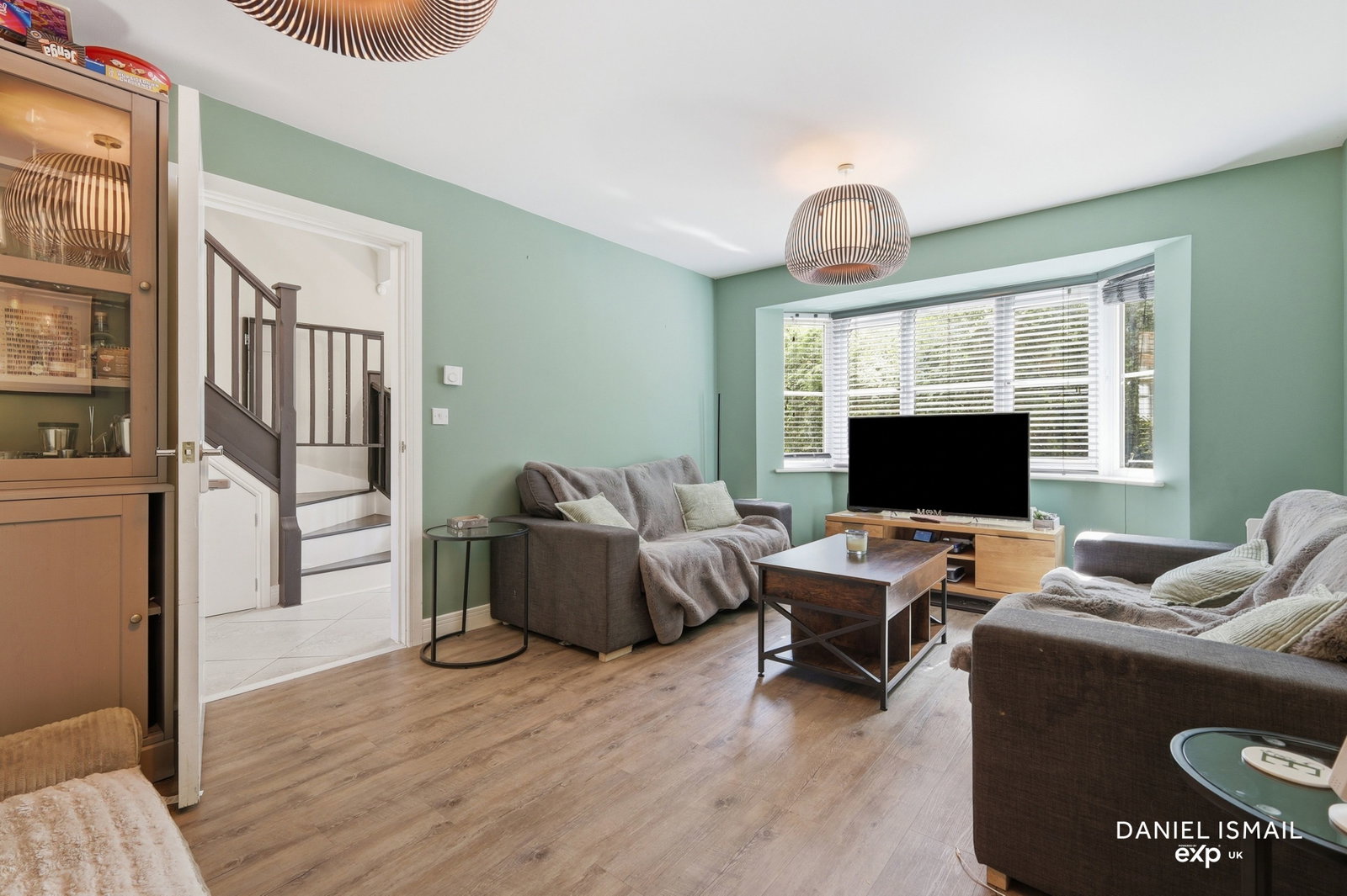 Semi Detached House in Basildon